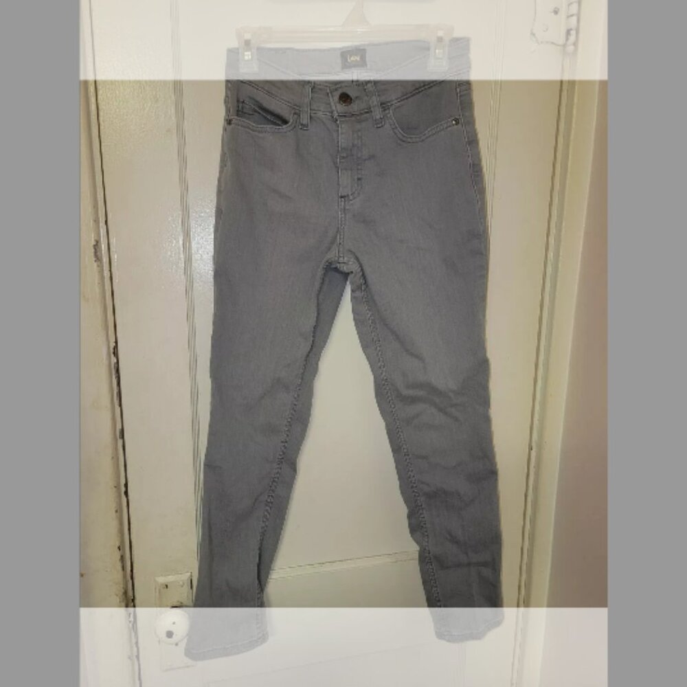 LEE Womens Size 4M Gray Straight Leg Jeans RN 130273